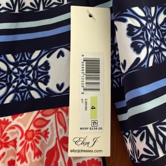 Eliza j - Picture 5 of 5